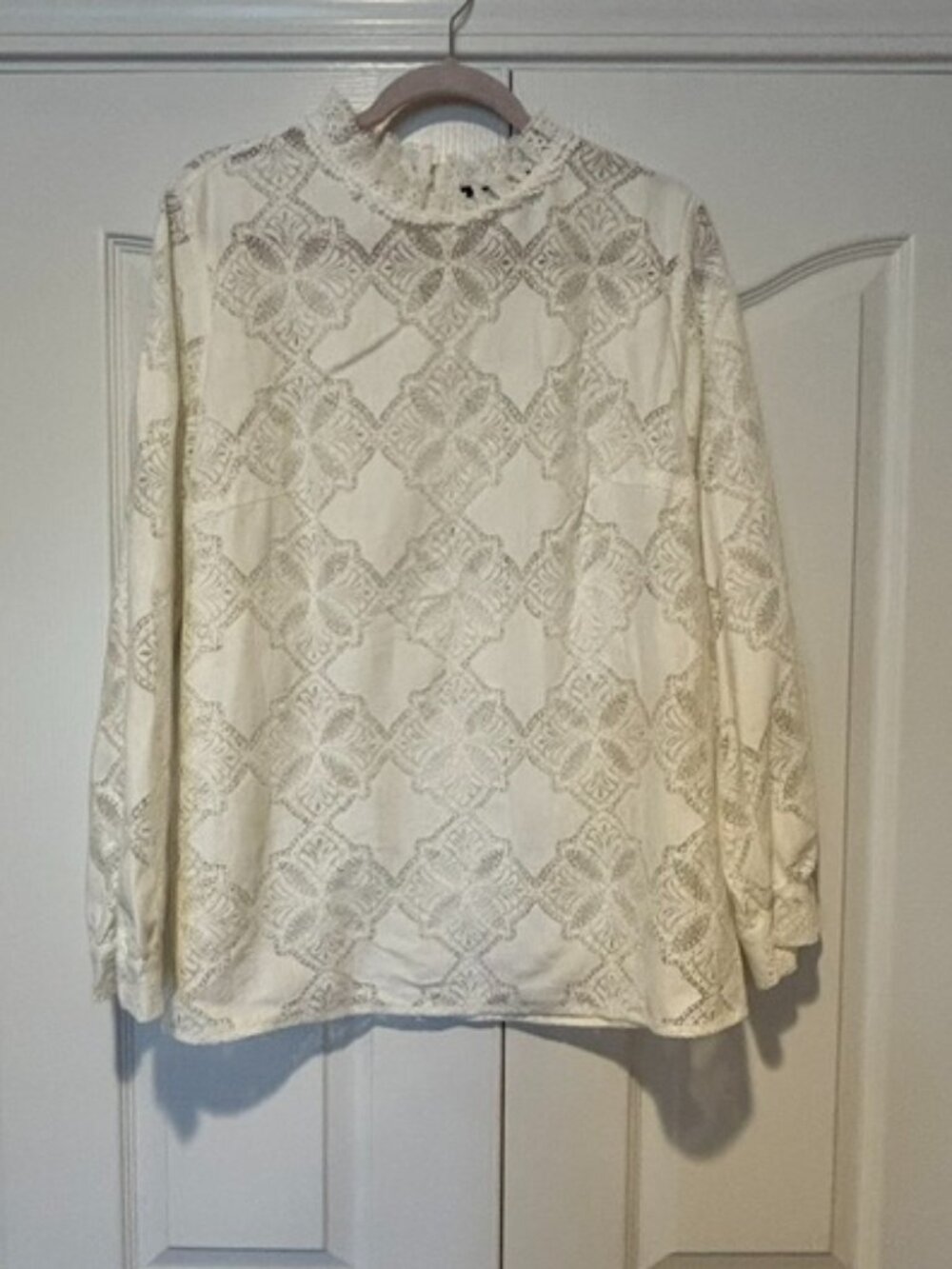 BloomChic Lace White Long Sleeve Top 14/16